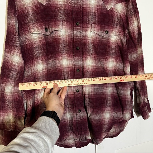 American Eagle AHH-MAZINGLY SOFT Flannel Oversized Red and White Size Large - Picture 6 of 7